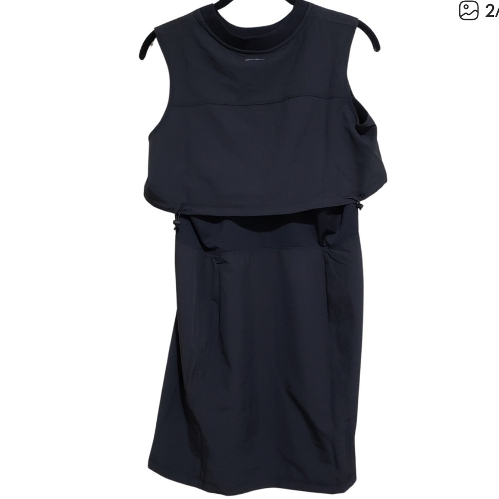 Eddie Bauer Classic Black V-Neck Shirt